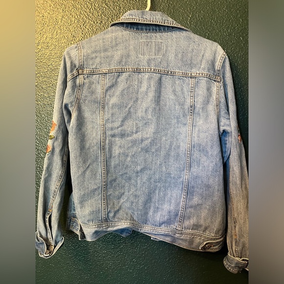 Jean jacket - Picture 2 of 5